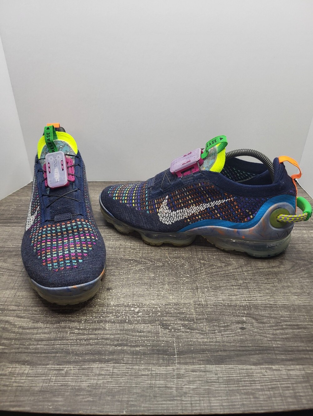 Nike Air VaporMax Flyknit Deep Royal Blue Multicolor Running Shoes Men's Size 9
